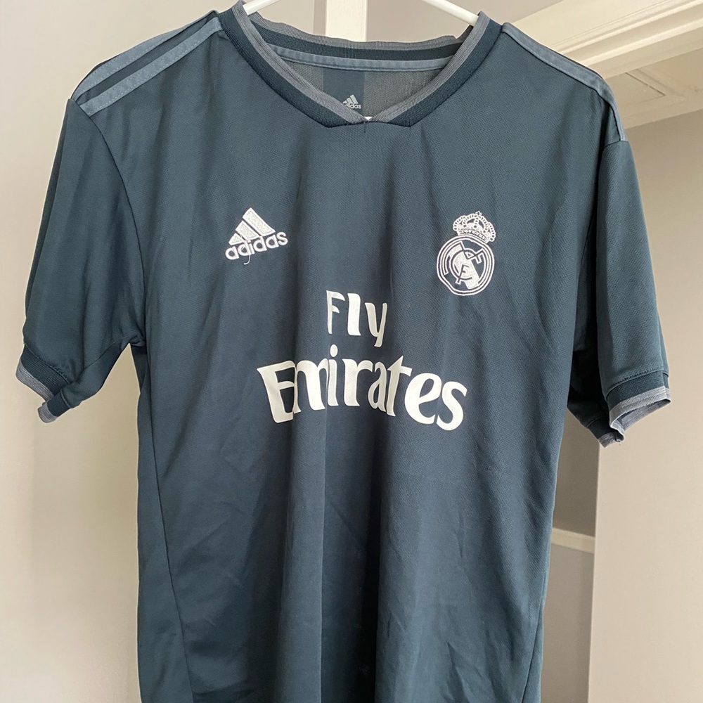 Cristiano Ronaldo Jersey- SIZE: S Numbers on back are creased